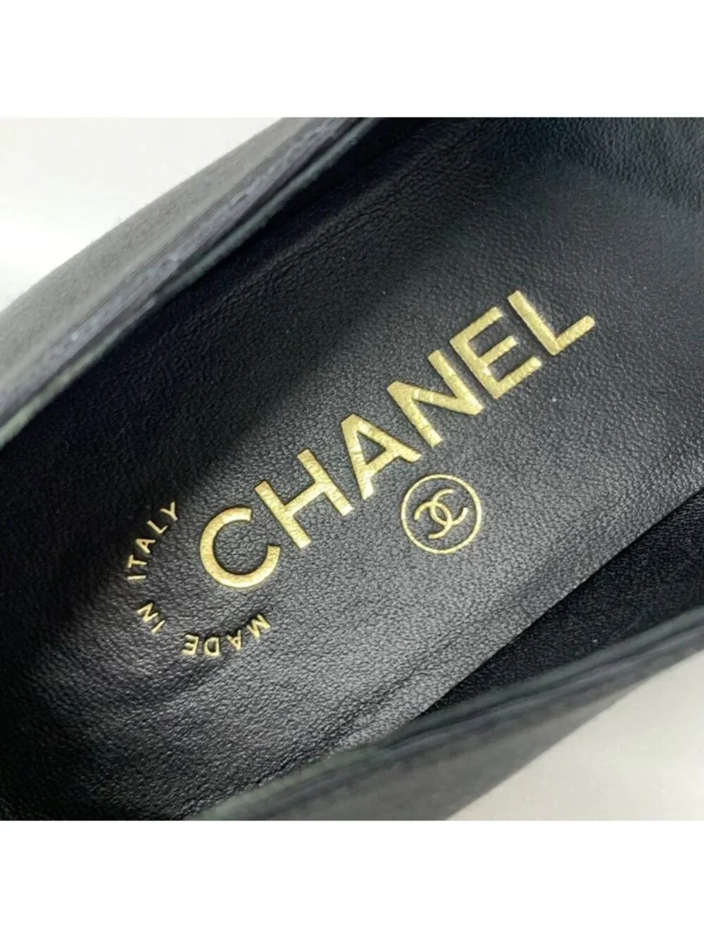 Chanel CC Logo Fabric Leather Flat Shoes Ribbon Chain